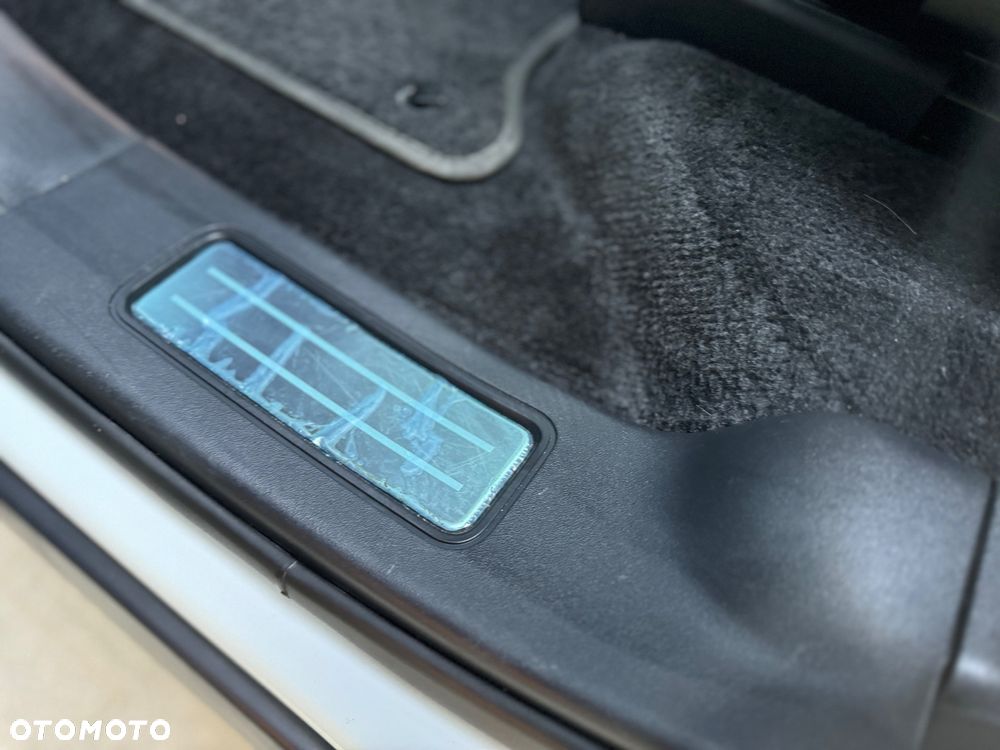 Land Rover Discovery - 37