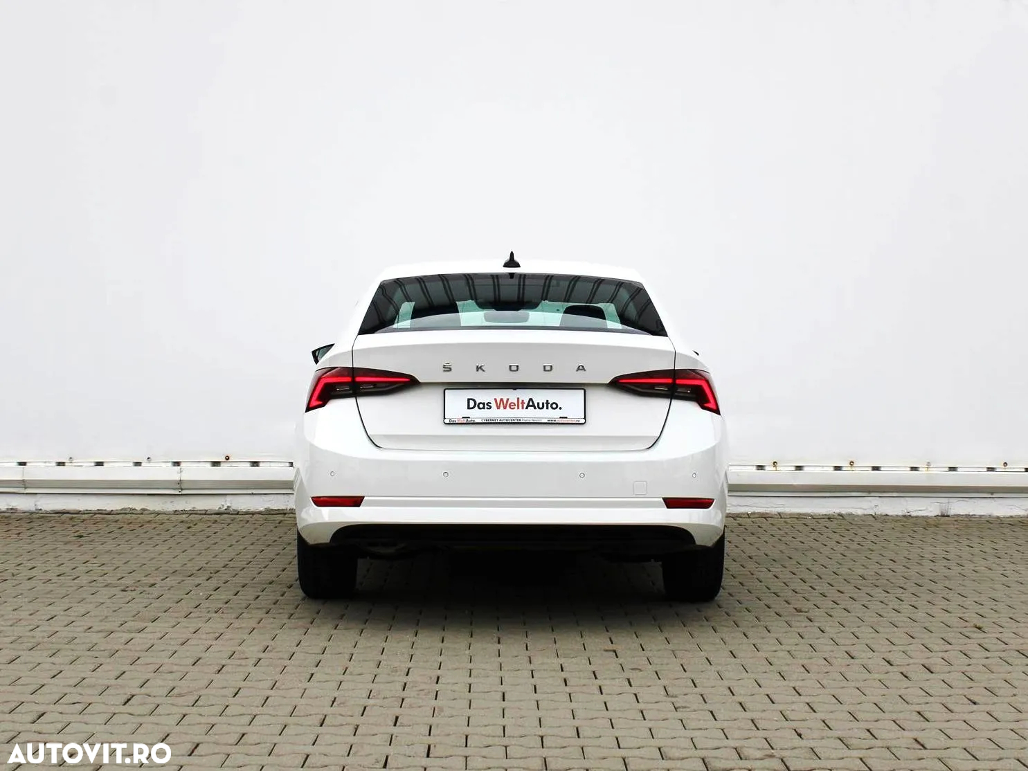 Skoda Octavia 2.0 TDI DSG Ambition - 4