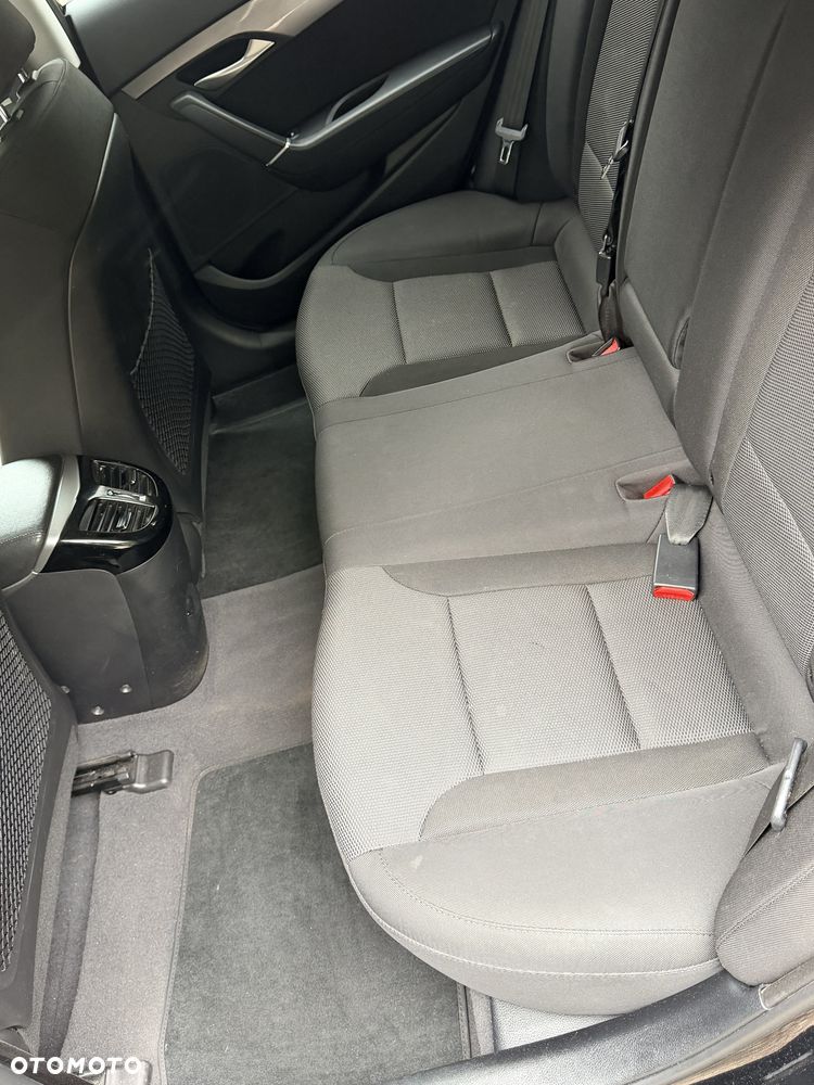 Hyundai i40 Kombi 1.7 CRDi Premium - 28