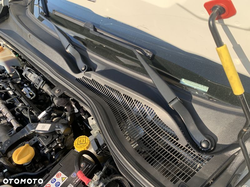 Fiat DOBLO VAN 3 osobowy VAT-1 Homologacja cięż. MOCNY SILNIK 1.6 MultiJet, 105KM Emisja spalin Euro6, Skrzynia biegów 6-cio stopniowa! ORYGINALNA ZABUDOWA PAKI, BOCZNE DRZWI PRZESUWNE, RADIO Z EKRANEM DOTYKOWYM , MULTIFUNKCYJNA KIEROWNICA - 17