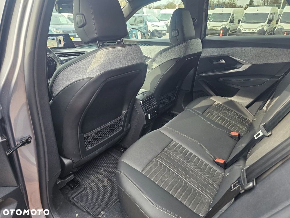 Peugeot 3008 - 11