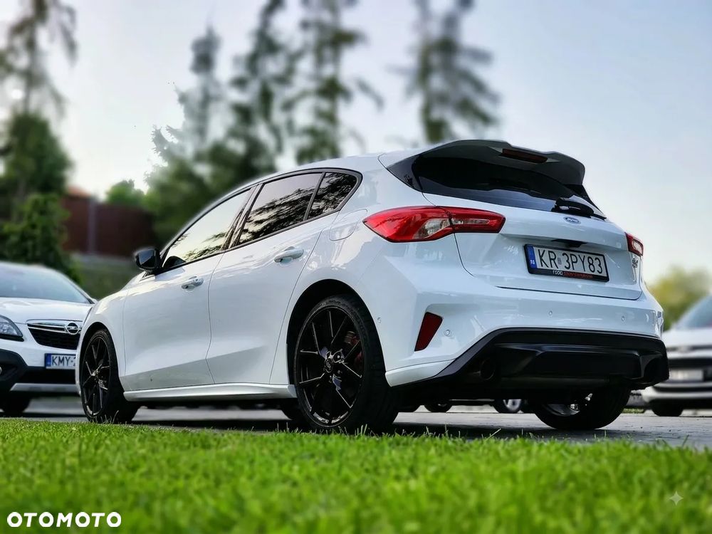 Ford Focus 2.3 EcoBoost ST-3 - 1