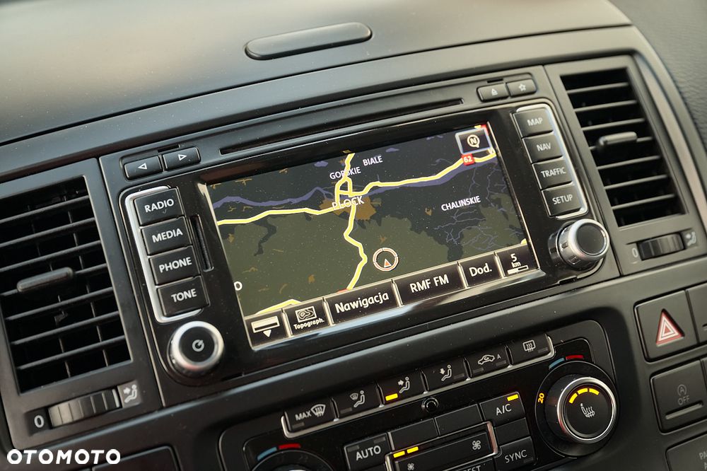 Volkswagen Multivan - 33