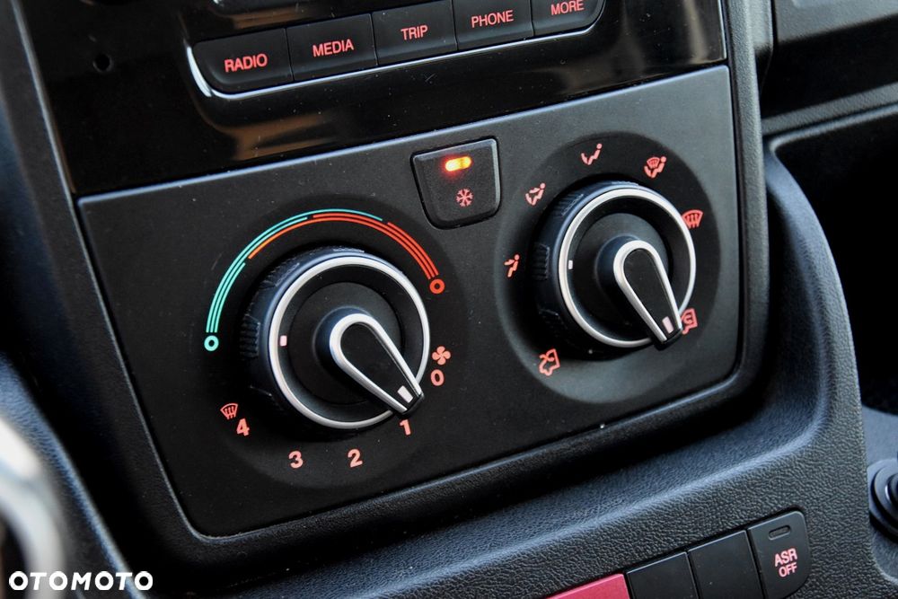 Peugeot BOXER 140 2.2 BLUEHDI L4H2 - 24