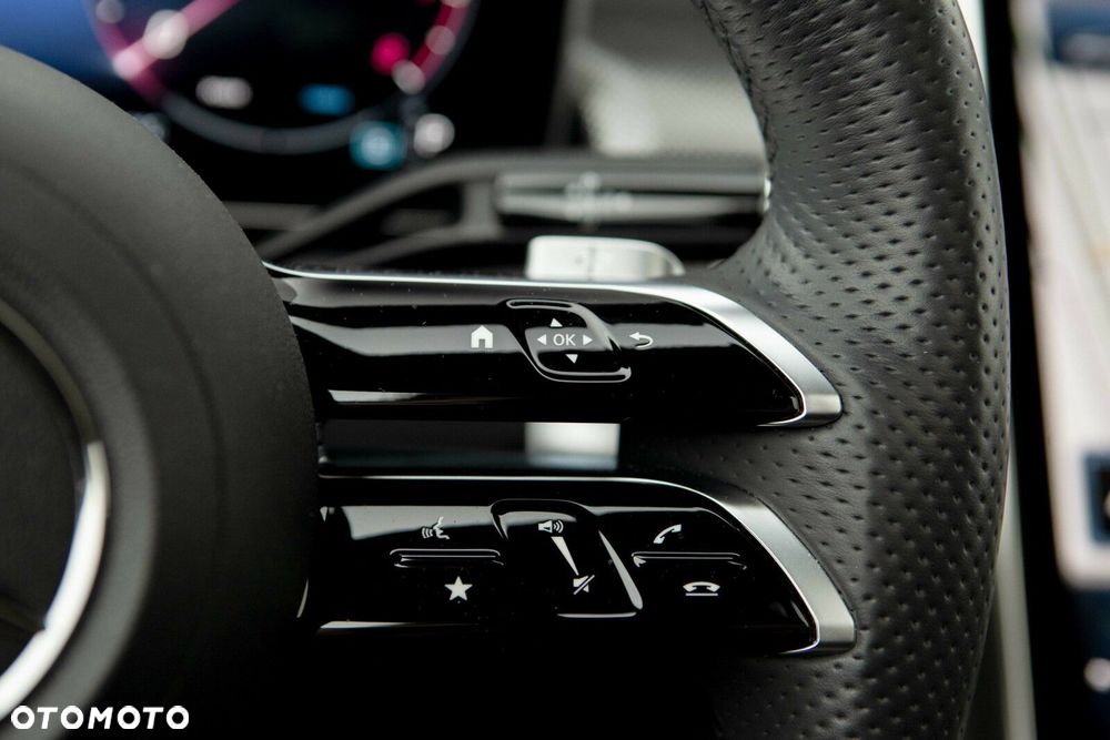 Mercedes-Benz GLC - 23