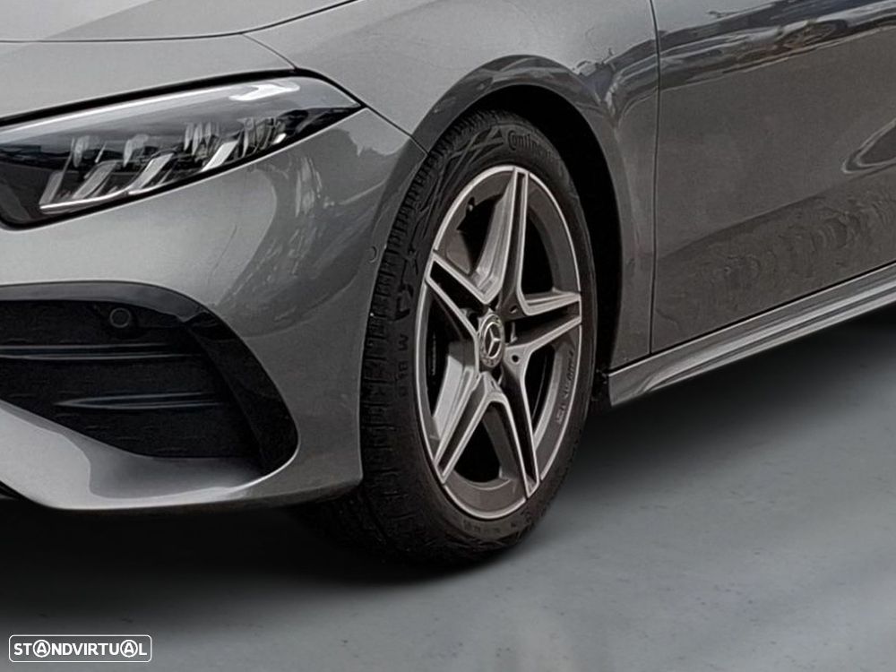 Mercedes-Benz a-180 d - 4