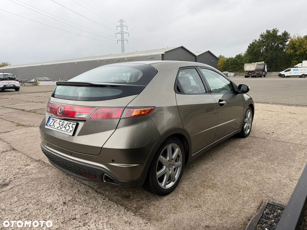 Honda Civic 1.8 Sport - 6