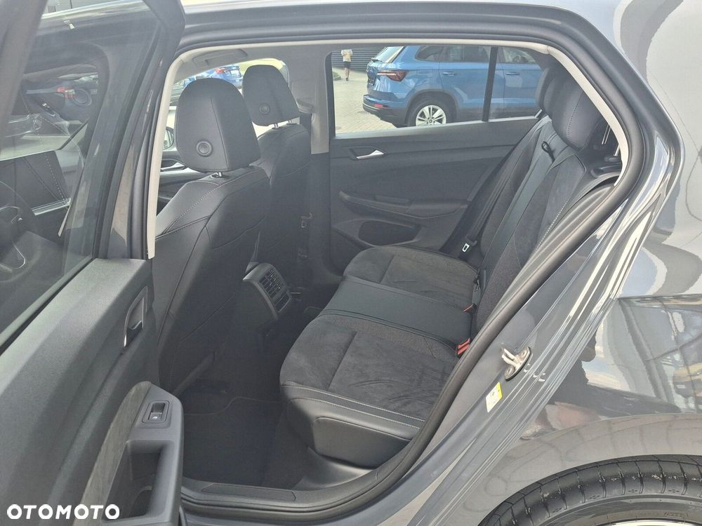 Volkswagen Golf - 15