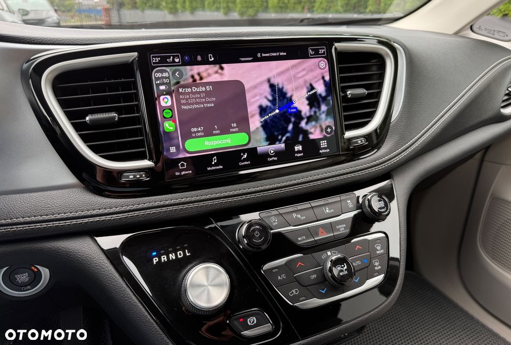 Chrysler Pacifica - 19