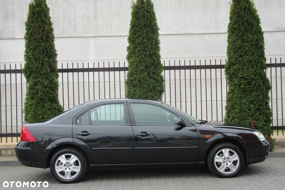 Ford Mondeo 1.8 Ghia - 7