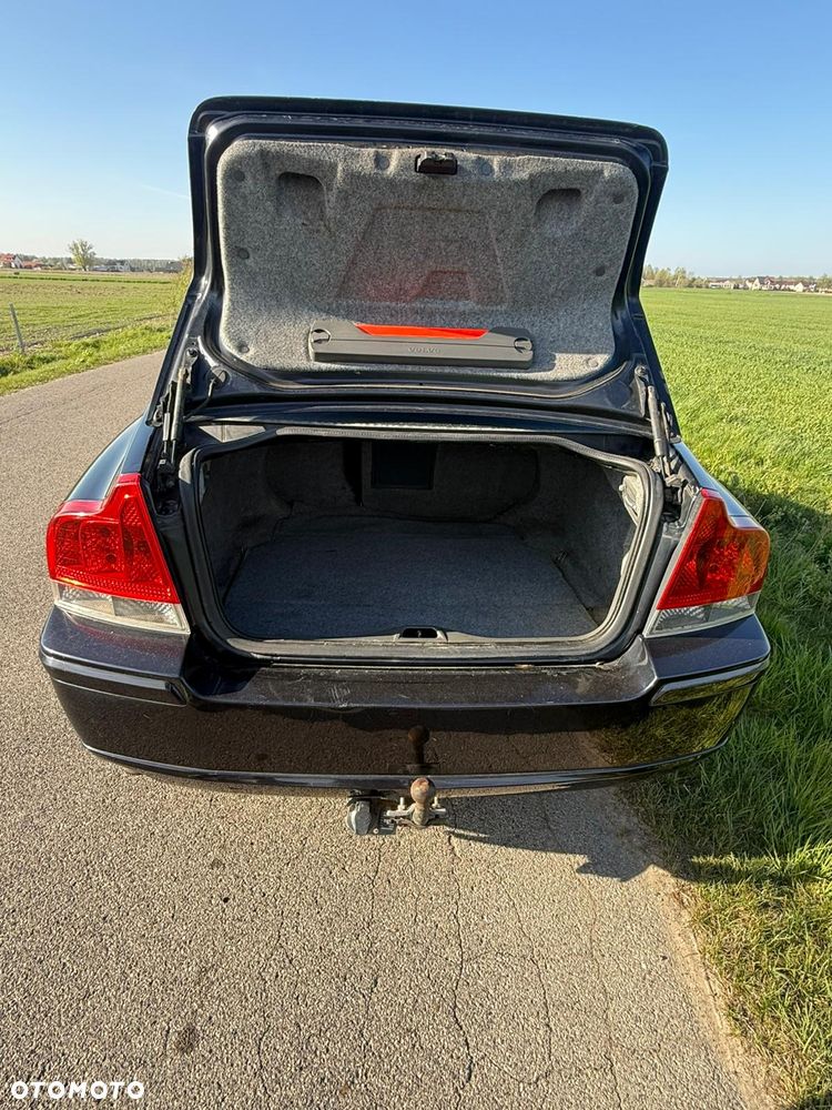 Volvo S60 2.4 D - 11