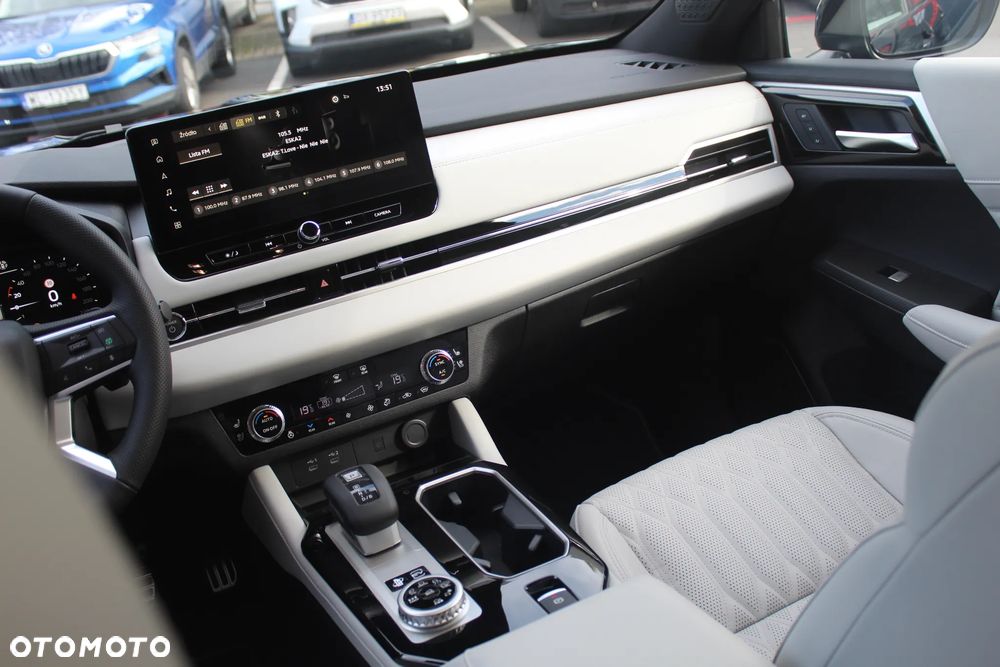 Mitsubishi Outlander - 16