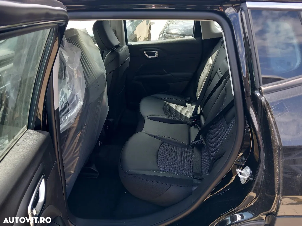 Jeep Compass - 10