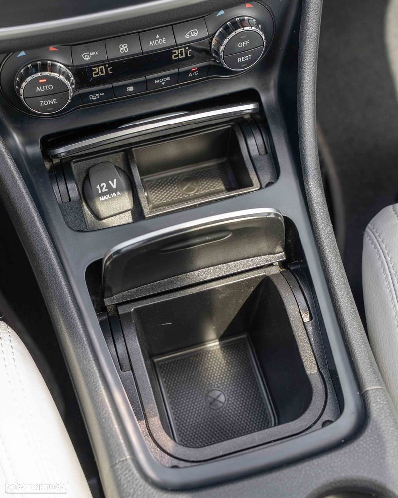 Mercedes-Benz GLA 220 d - 41