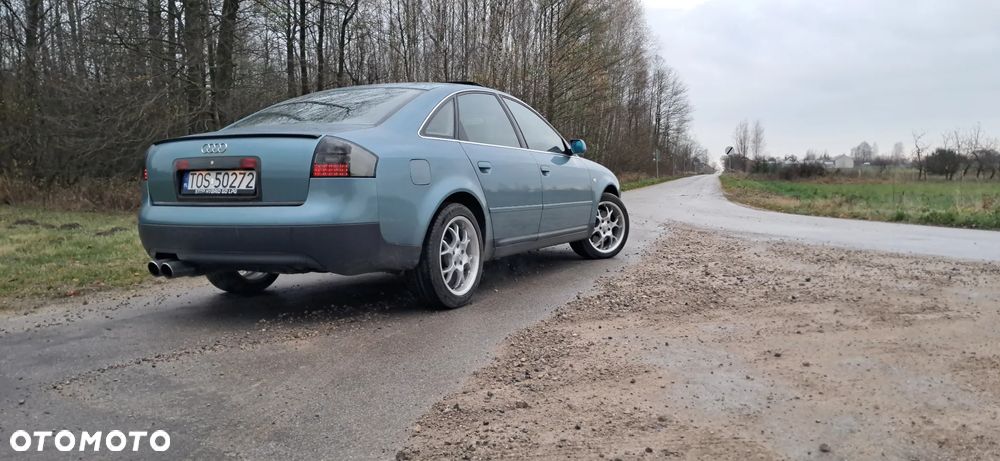 Audi A6 Limousine 2.4 - 5