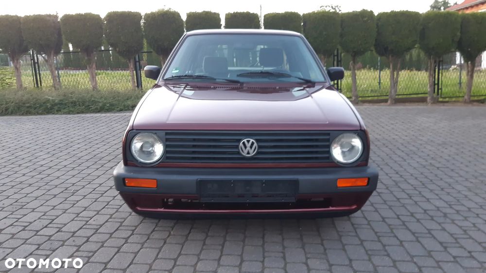 Volkswagen Golf 1.8 GL - 30