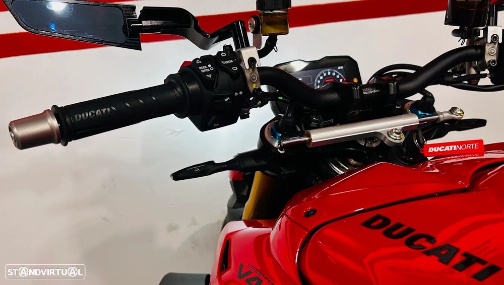 Ducati Streetfighter V4 S RED - 15