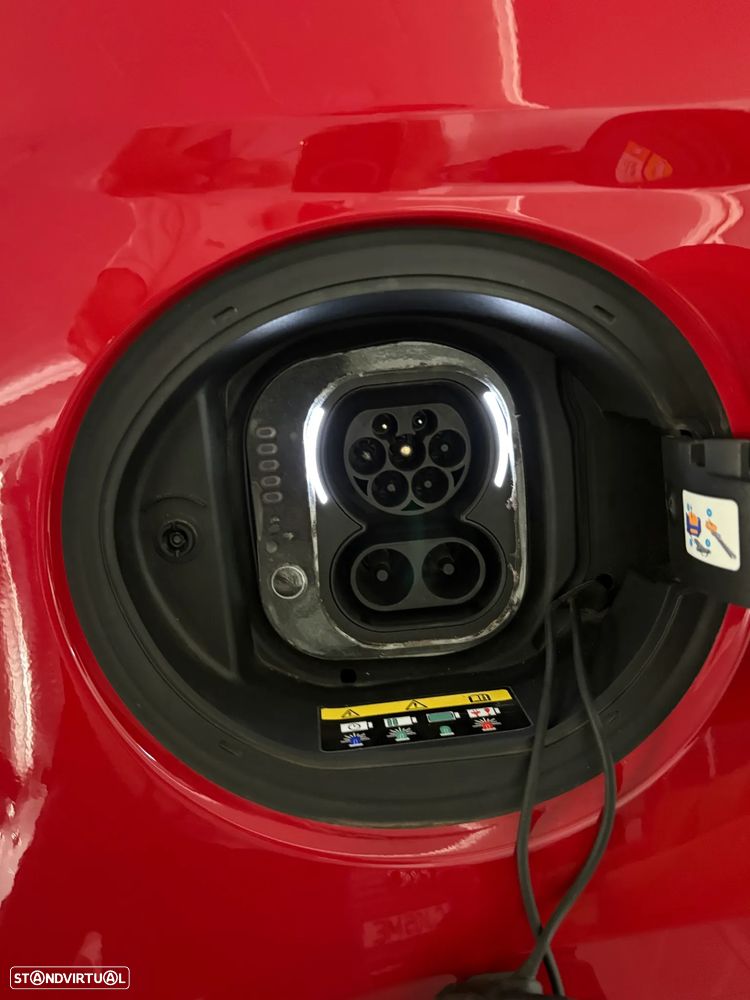 Fiat 500e (RED) - 10