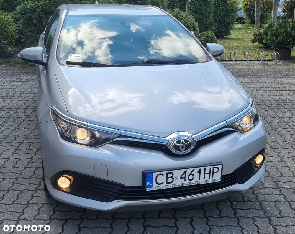 Toyota Auris 1.6 Premium - 3