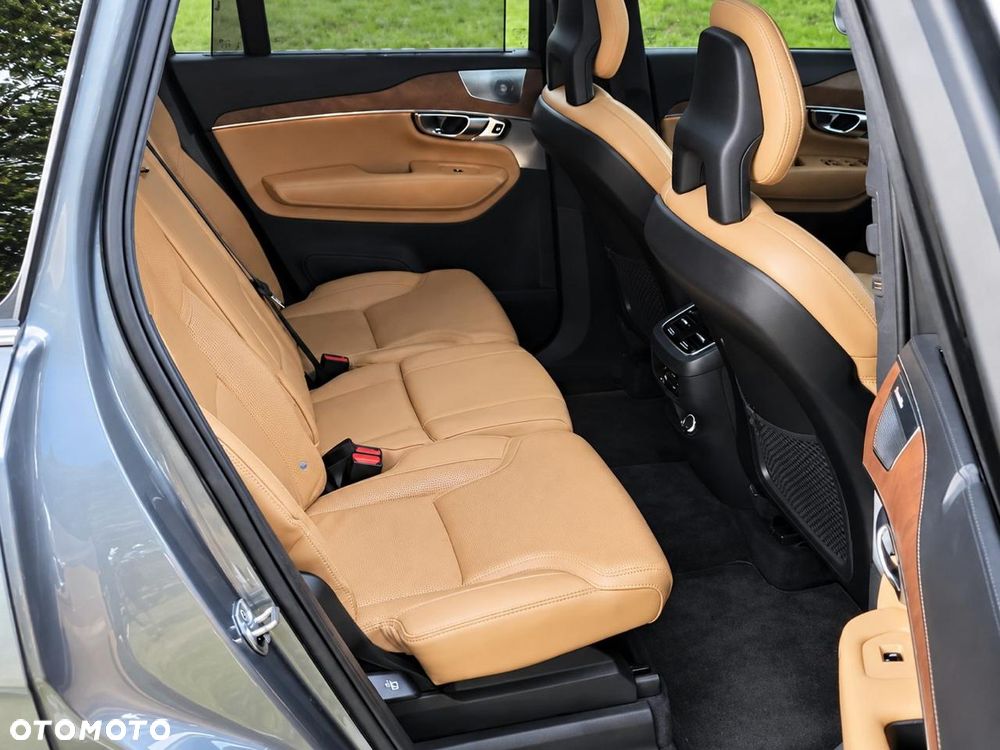 Volvo XC 90 - 10