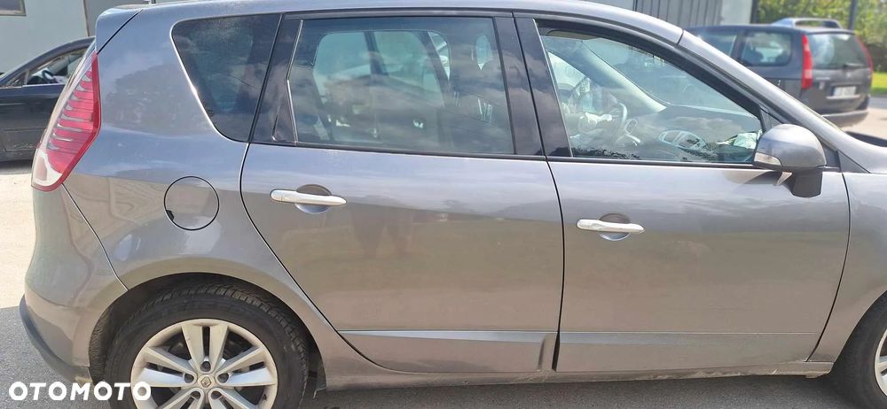 Renault Scenic III belka zawieszenie tył - 3