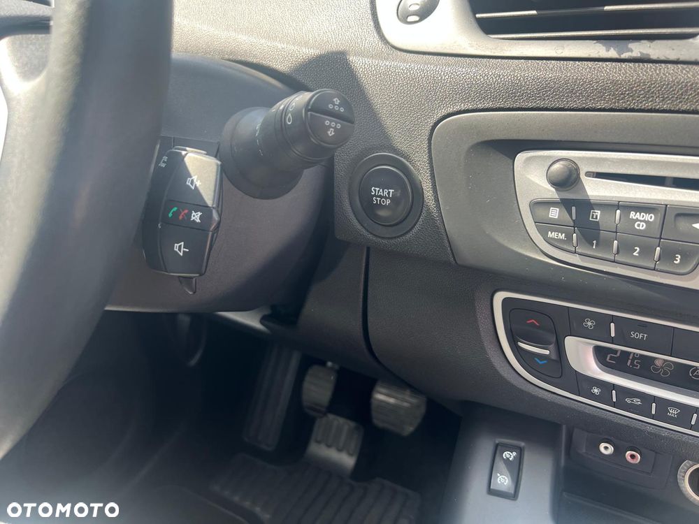 Renault Scenic TCe 130 Dynamique - 17