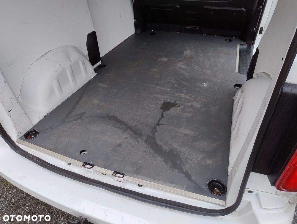 Peugeot EXPERT NOWY MODEL 1.6 HDI (101KM) AUTOMAT (L2H1) (EURO,6) KLIMA WEBASTO FULL OPCJA STAN IDEALNY NIE MA RDZY 100% BEZWYPADKOWY SERWIS A.S.O. DO KOŃCA ! ! ! - 19