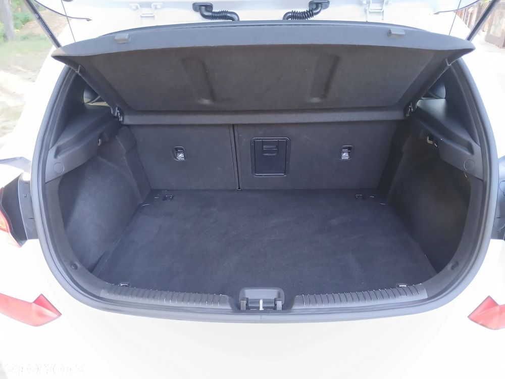 Hyundai i30 1.0 T-GDI Premium - 22