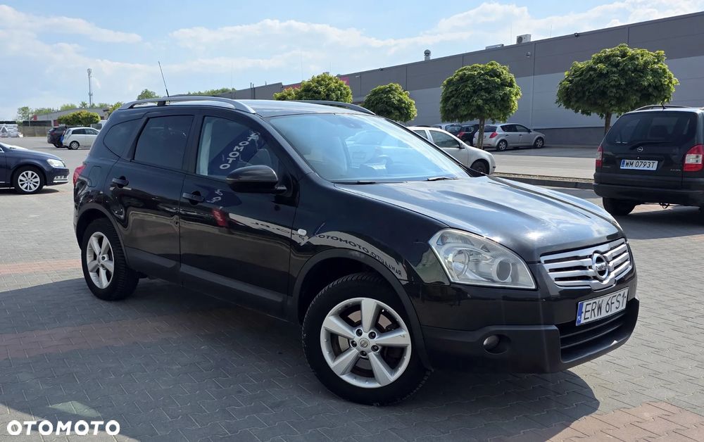 Nissan Qashqai+2 2.0 4x4 Tekna Premium - 2