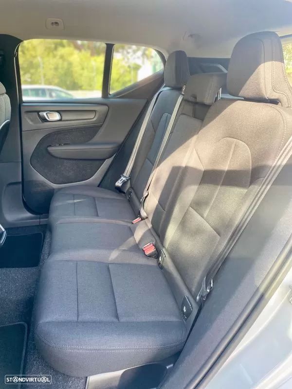 Volvo XC 40 2.0 D3 Momentum - 8