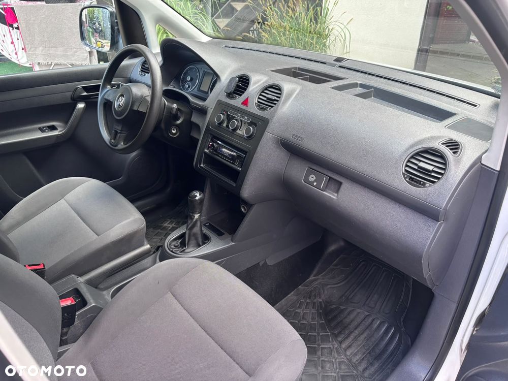 Volkswagen Caddy - 10