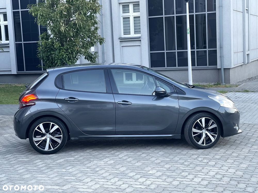 Peugeot 208 1.4 HDi Business Line - 4
