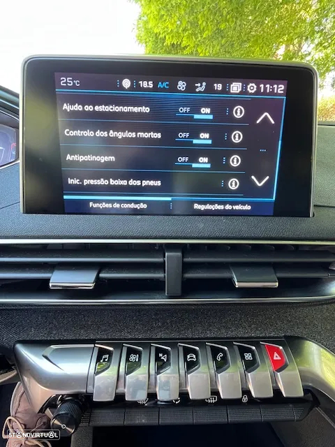 Peugeot 3008 1.5 BlueHDi Allure Pack EAT8 - 15