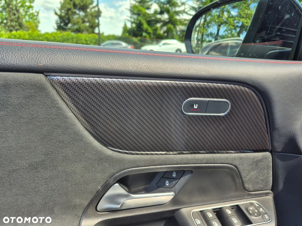Mercedes-Benz GLB 200 AMG Line 7G-DCT - 10