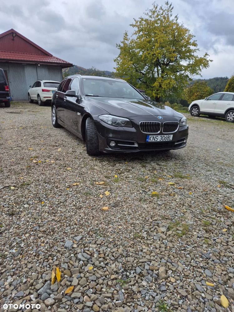BMW Seria 5 520d xDrive Luxury Line - 1