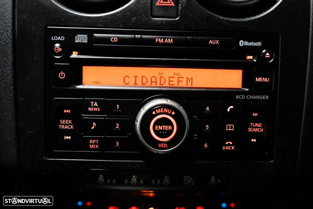 Nissan Qashqai 2.0 Acenta CVT - 26