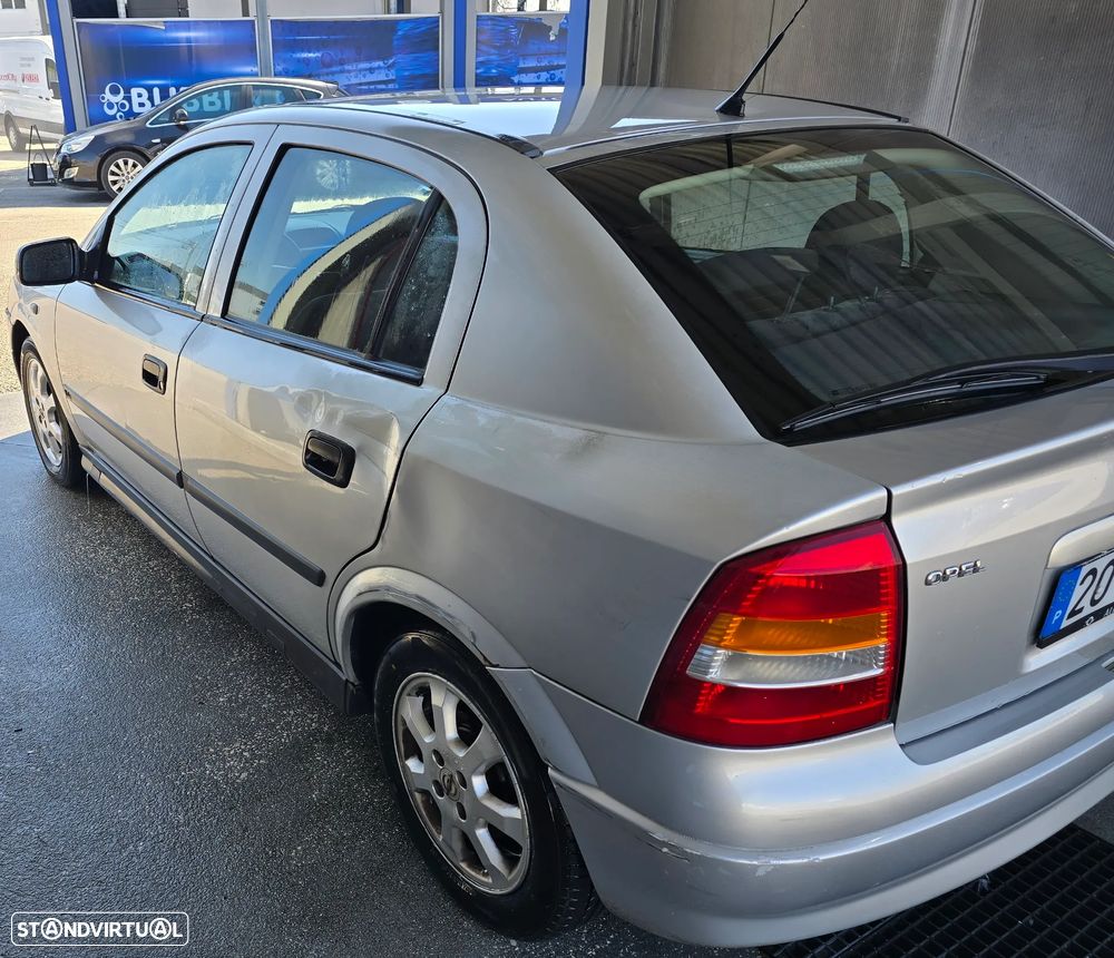 Opel Astra 1.4 Club - 2