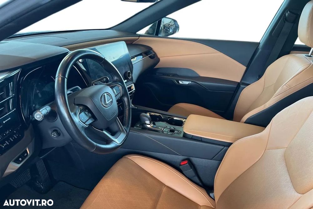 Lexus Seria RX 450h+ E-Four PHEV Executive - 12