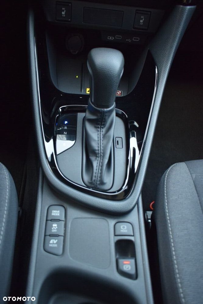 Toyota Yaris Hybrid 1.5 Style - 20