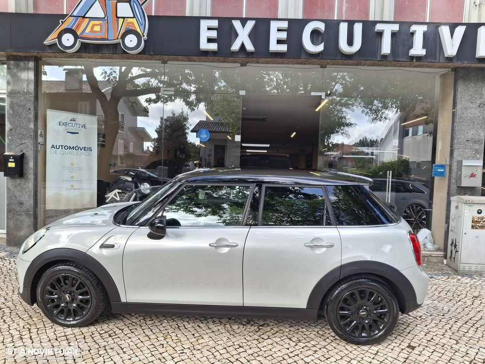 MINI 5 Portas Cooper D Auto - 7