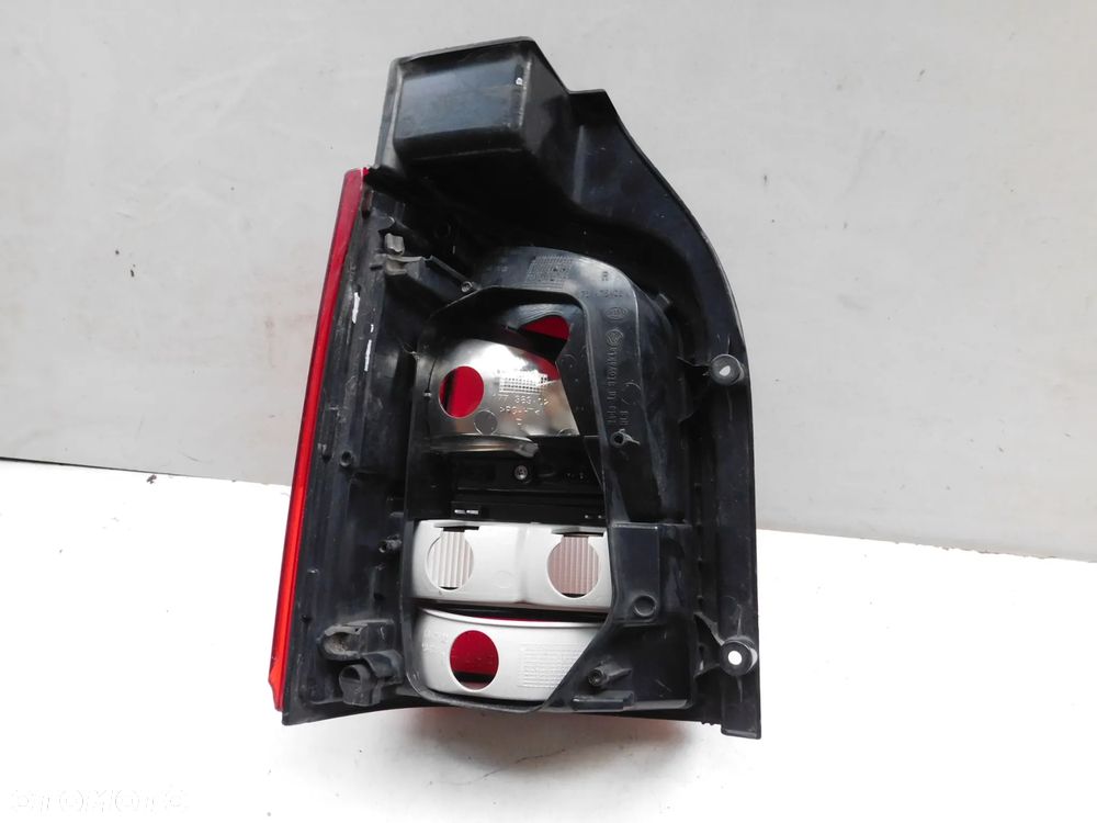 lampa prawa tył VW T5 lift - 8