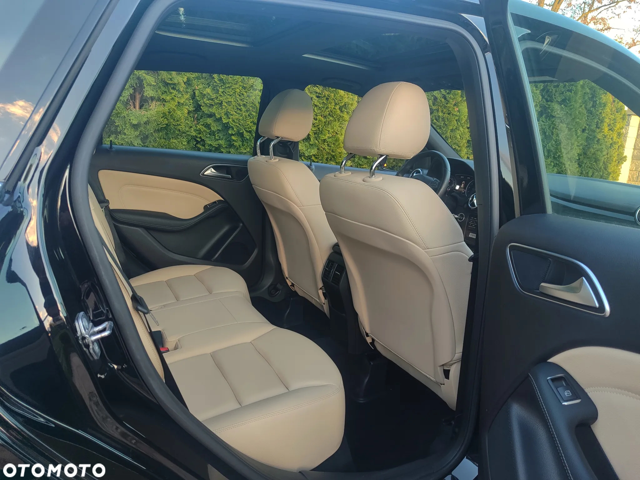 Mercedes-Benz Klasa B 250 4Matic 7G-DCT - 27