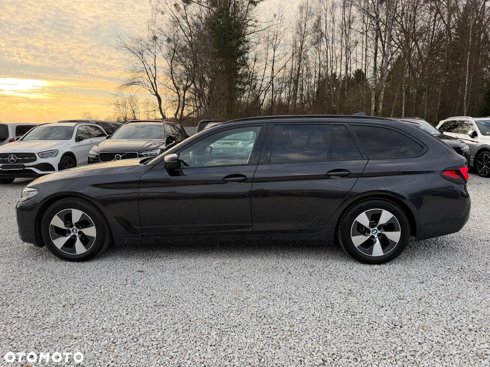 BMW Seria 5 520d Luxury Line - 9