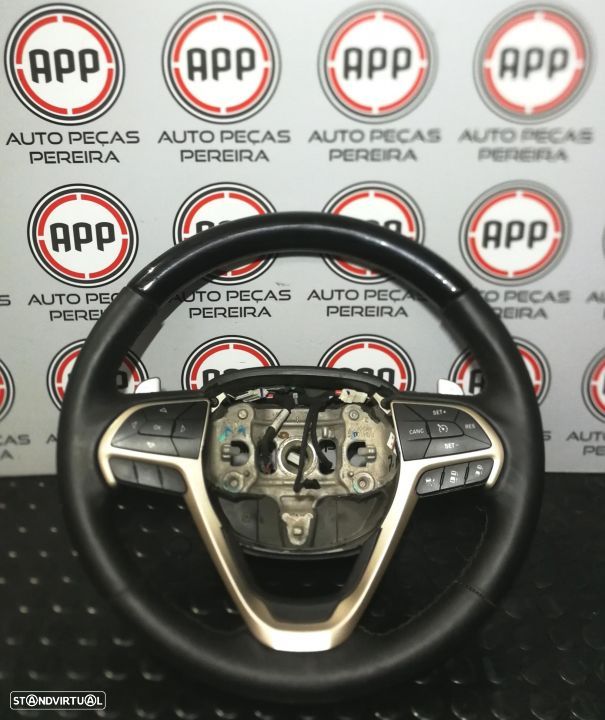 Volante Jeep Cherokee 2016 em pele e madeira completo, como novo. - 1