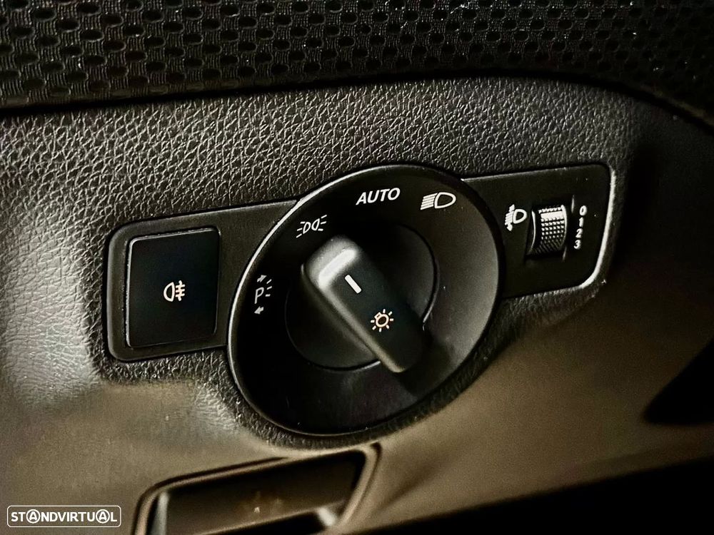 Mercedes-Benz A 180 CDI BlueEFFICIENCY - 33