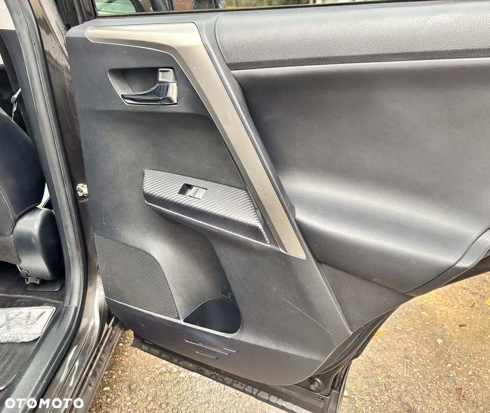 Toyota RAV4 2.0 Premium EU6 - 16