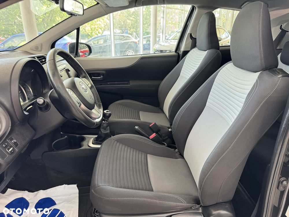 Toyota Yaris 1.33 Prestige - 12