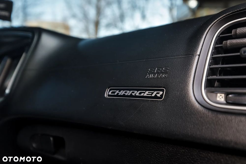 Dodge Charger 5.7 R/T - 29