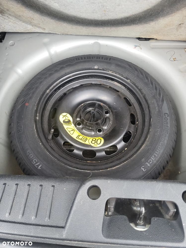 Ford Fiesta 1.25 Silver X (Ambiente) - 25