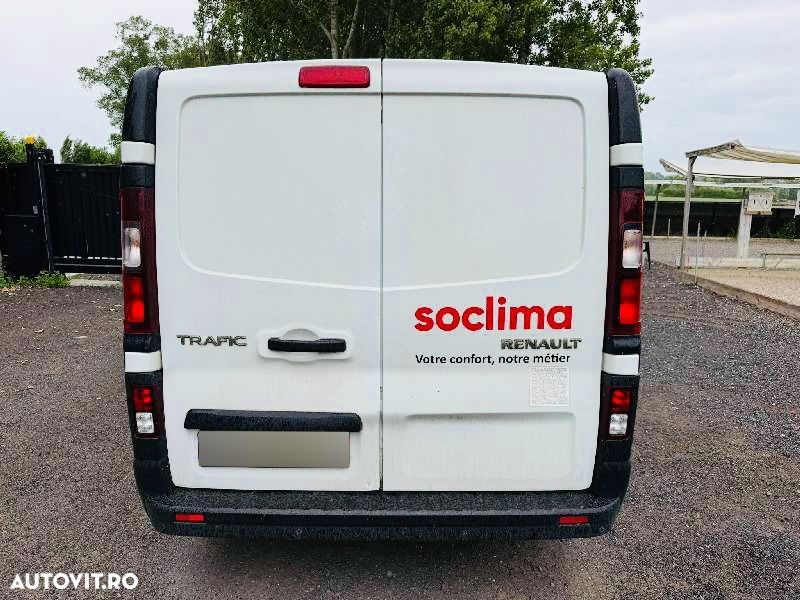 Renault Trafic Grand Combi Authentique - 8